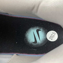 Cargar imagen en el visor de la galería, Nike P-6000 Flat Pewter Light Iron Ore Metallic Silver White FN7509-029