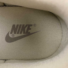 Cargar imagen en el visor de la galería, SB Dunk Low Premium Neutral Olive White Sail DV7415-200