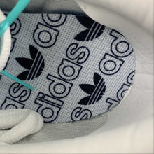 Cargar imagen en el visor de la galería, Adidas Handball Spezial White Core Black Gum IE3403