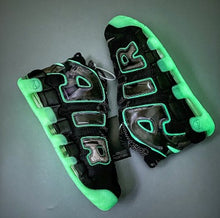 Cargar imagen en el visor de la galería, Air More Uptempo 96 Off Noir Sail Pure Platinum-Black DM6213 045