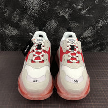 Cargar imagen en el visor de la galería, Balenciaga Triple S Blancas-Roja