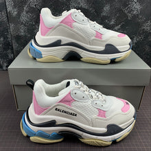Cargar imagen en el visor de la galería, Balenciaga Triple S Blanco-Rosa