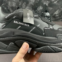 Cargar imagen en el visor de la galería, Balenciaga Triple S All Over Logo