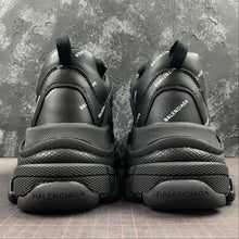 Cargar imagen en el visor de la galería, Balenciaga Triple S All Over Logo