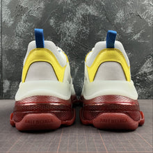 Cargar imagen en el visor de la galería, Balenciaga Triple S Rojas-Amarillas