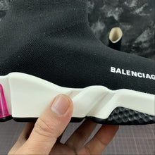 Cargar imagen en el visor de la galería, Balenciaga Triple Speed Negro-Rosa