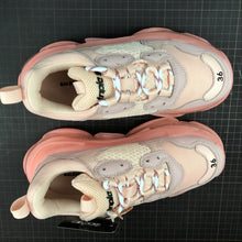 Cargar imagen en el visor de la galería, Balenciaga Triple S Blanco-Rosa