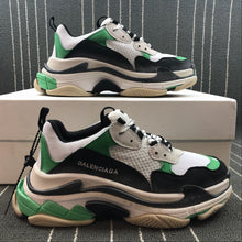 Cargar imagen en el visor de la galería, Balenciaga Triple S Blanco-Verde