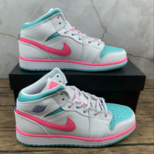 Cargar imagen en el visor de la galería, Air Jordan 1 Mid SE (GS) Pink Aurora Green 555112-102