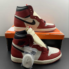 Cargar imagen en el visor de la galería, Air Jordan 1 Retro High OG White Red Chicago Remagned (2022) DZ5485-612