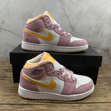 Cargar imagen en el visor de la galería, Air Jordan 1 Mid SE (GS) Lt Arctic Pink University Gold 2021 DC9517-600