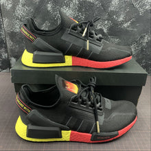 Cargar imagen en el visor de la galería, Adidas NMD R1 V2 Munich