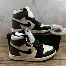 Cargar imagen en el visor de la galería, Air Jordan 1 Retro High OG Sail Black Dark Mocha-Black 555088-105