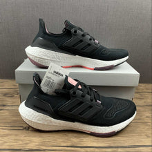 Cargar imagen en el visor de la galería, Adidas UltraBoost 22 “Black Legacy Purple” Black Black