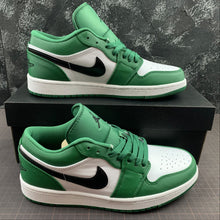 Cargar imagen en el visor de la galería, Air Jordan 1 Low Pine Green Black White 553558-301