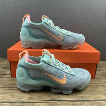 Cargar imagen en el visor de la galería, Air VaporMax 2021 FK Light Dew Melon Tint DH4088-300