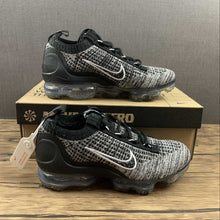 Cargar imagen en el visor de la galería, Air VaporMax 2021 FK Grey Inserted Black DH4088 003