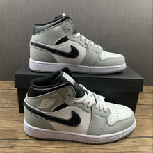 Cargar imagen en el visor de la galería, Air Jordan 1 Mid Lt Smoke Grey White Anthracite (2021) 554724-078