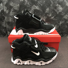 Cargar imagen en el visor de la galería, Air Barrage Mid QS Coal Ball Black Peak White CD9329-010