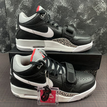 Cargar imagen en el visor de la galería, Air Jordan Legacy 312 Low Black White AV3928-001