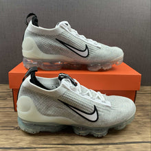 Cargar imagen en el visor de la galería, Air VaporMax 2021 FK White White Black DH4084 100