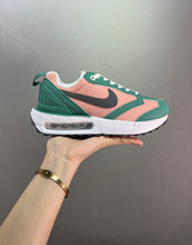 Cargar imagen en el visor de la galería, Air Max Dawn Rust Pink Jade Glaze DC4068-600