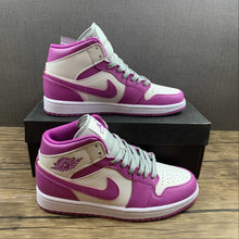 Cargar imagen en el visor de la galería, Air Jordan 1 Mid Purple Gray 555112-100
