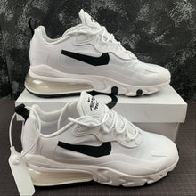 Cargar imagen en el visor de la galería, Air Max 270 React White White Black CI3899-101
