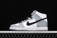 Cargar imagen en el visor de la galería, SB Dunk High Zoom Pro Ligeht Grey White