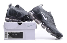 Cargar imagen en el visor de la galería, Air VaporMax Flyknit 2.0 Dark Grey Black 942842-502
