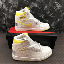 Cargar imagen en el visor de la galería, Air Jordan 1 Retro High OG White Volt 555088-170