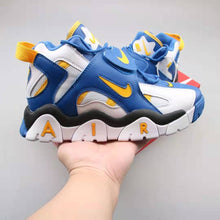 Cargar imagen en el visor de la galería, Air Barrage Mid QS Sky Blue White Black Orange AT7847-100