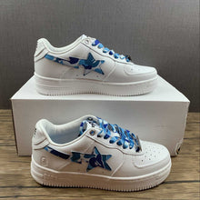 Cargar imagen en el visor de la galería, BAPE STA White Camouflage Blue