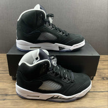 Cargar imagen en el visor de la galería, Air Jordan 5 Retro Black Cool Grey-White CT4838-011