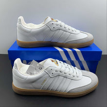 Cargar imagen en el visor de la galería, Adidas Samba Team Real Madrid HQ7032
