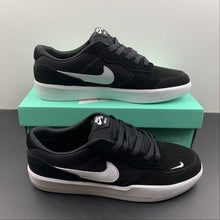 Cargar imagen en el visor de la galería, SB Force 58 Black White-Black CZ2959-001