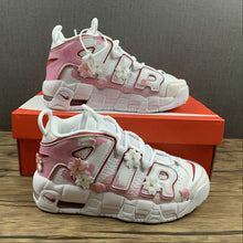 Cargar imagen en el visor de la galería, Air More Uptempo GS White Varsity Red DJ5988-100