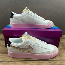 Cargar imagen en el visor de la galería, Blazer Low 77 Vintage “Be True” White Pink DD3034-100