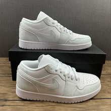 Cargar imagen en el visor de la galería, Air Jordan 1 Low Light Turns Purple White 553558-130