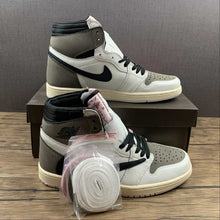 Cargar imagen en el visor de la galería, Air Jordan 1 Retro High OG SP Black White Brown (2021) CD4487-110
