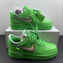 Cargar imagen en el visor de la galería, Air Force 1 07 OW Light Green Spark Metallic Silver DX1419-300
