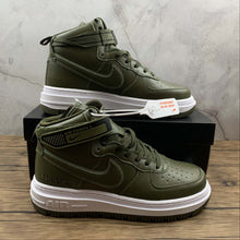 Cargar imagen en el visor de la galería, Air Force 1 GORE-TEX BOOT Medium Olive Seal Brown-Sail CT2815-201
