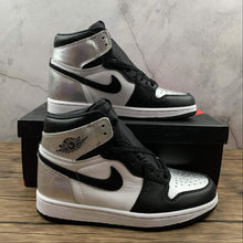 Cargar imagen en el visor de la galería, Air jordan 1 High OG Metallic Silver Black-White (2021) CD0461-001