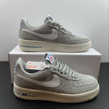 Cargar imagen en el visor de la galería, Air Force 1 07 Low Athletic Club Light Smoke Grey White Sail Hyper Royal DH7435-001