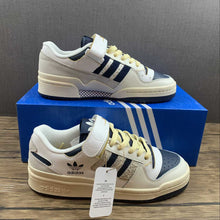 Cargar imagen en el visor de la galería, Adidas Forum 84 Low White Dark Blue GZ6427