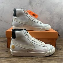 Cargar imagen en el visor de la galería, Blazer Mid 77 Vintage “Day of the Dead” Sail Sail-Dk Smoke Grey