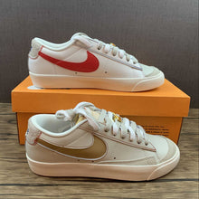 Cargar imagen en el visor de la galería, Blazer Low 77 PRM “50th Anniversary” Light Bone Summit White