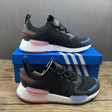 Cargar imagen en el visor de la galería, Adidas NMD V3 “OG Black” Core Black Cloud White GX3378