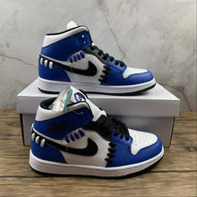 Cargar imagen en el visor de la galería, Air Jordan 1 Mid SE Game Royal Black White CV0152-401