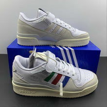 Cargar imagen en el visor de la galería, Adidas Forum 84 Low END “Friends and Forum” White Multi G54882
